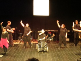 I was invited to a show put on by ARCIL - an association working with people who have disabilities / social problems